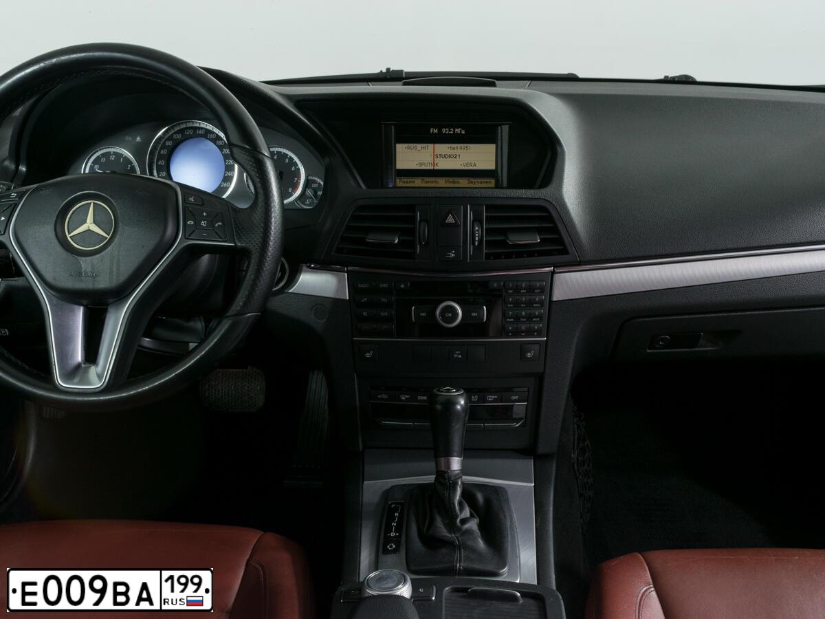 Фото автомобиля КИА SLS (SPORTAGE:, SL, SLS), 2012 — госномер Т193ХТ180. Цвет: Коричневый