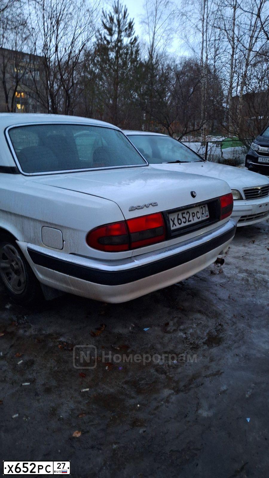 Фото автомобиля GAZ 3110 WOLGA, 2004 — госномер Х652РС27. Цвет: АЙСБЕРГ