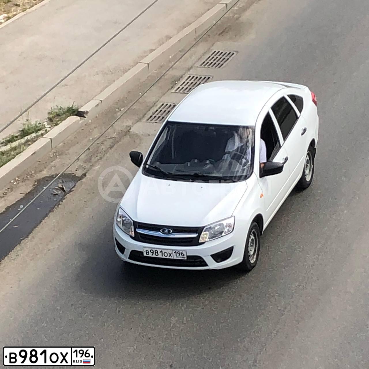 Фото автомобиля LADA 2191 GRANTA, 2015 — госномер В981ОХ196. Цвет: Белый