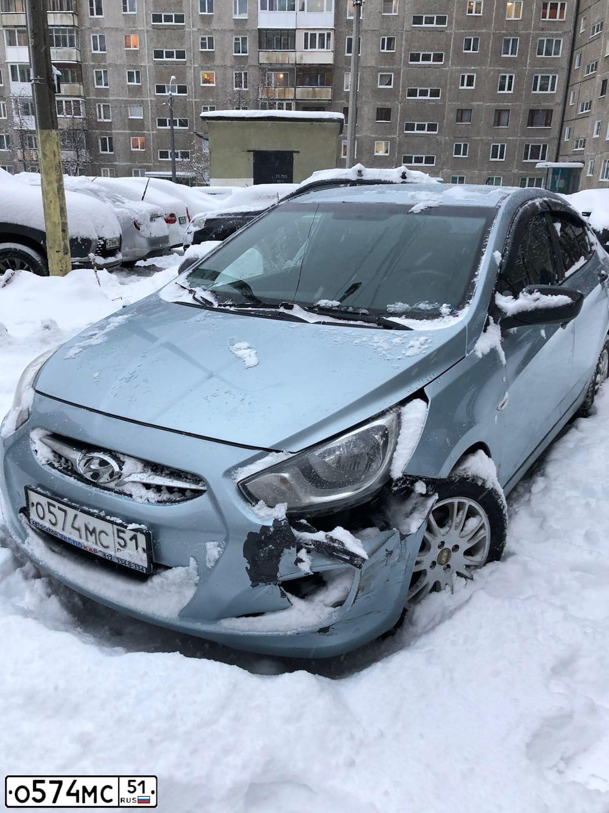 Фото автомобиля HYUNDAI SOLARIS, 2011 — госномер А179УЕ51. Цвет: СЕРО-ГОЛУБОЙ