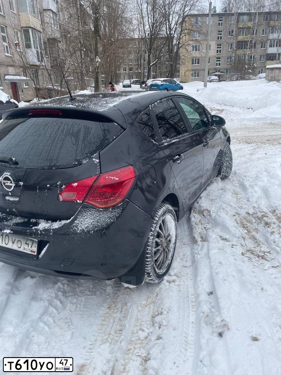 Фото автомобиля OPEL ASTRA, 2011 — госномер Т610УО47. Цвет: ЧЕРНЫЙ