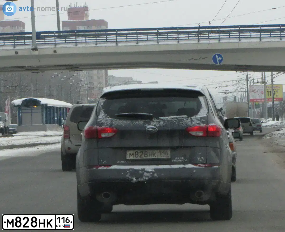 Фото автомобиля SUBARU B9 TRIBECA, 2007 — госномер С809КЕ116. Цвет: ТЕМНО-СЕРЫЙ