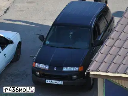 Фото автомобиля SATURN VUE, 2003 — госномер В164НН51. Цвет: ЧЕРНЫЙ