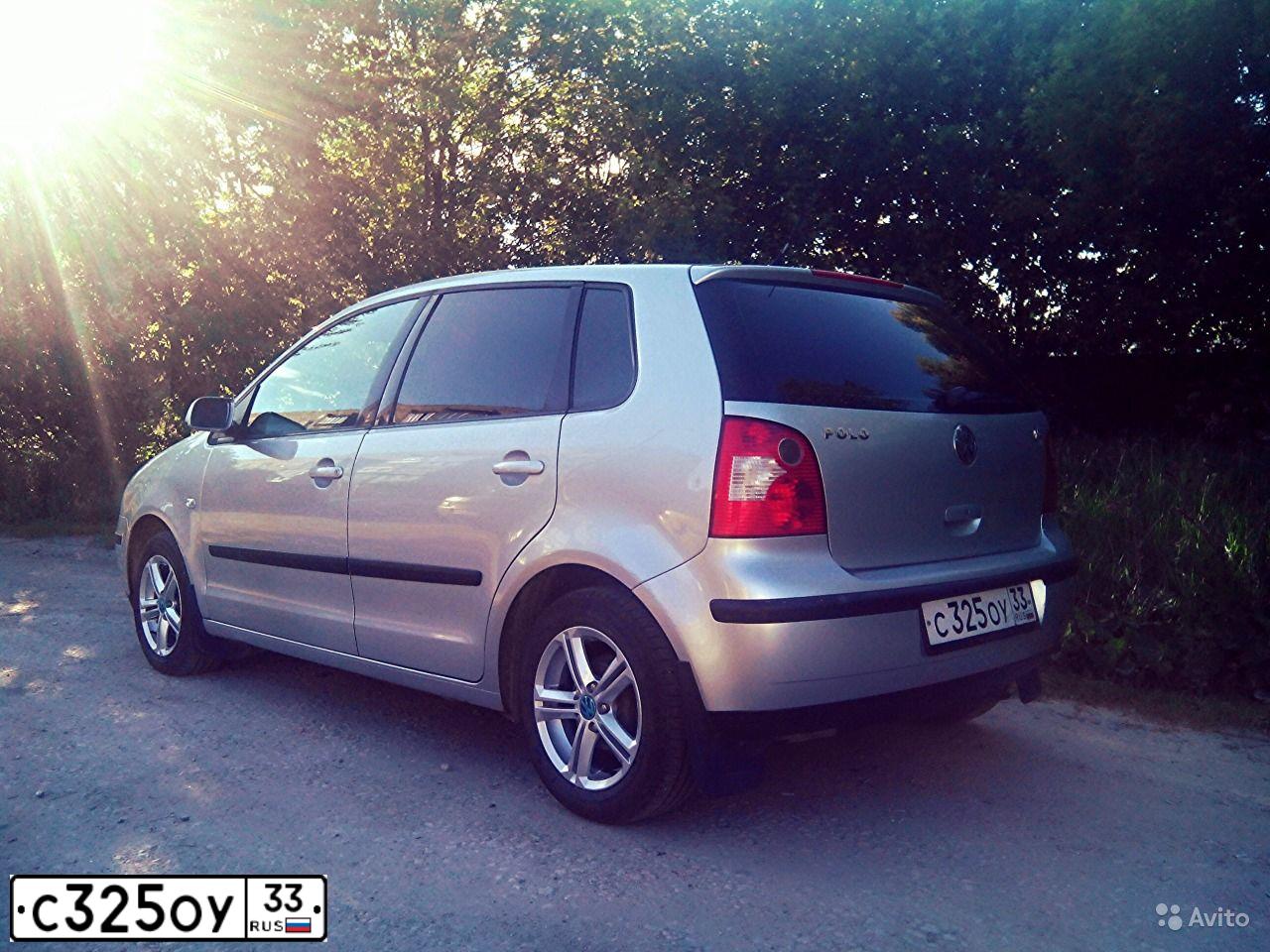 Фото автомобиля VOLKSWAGEN ФОЛЬКСВАГЕН ПОЛО 1 2, 2002 — госномер О450СА33. Цвет: БЕЛЫЙ (СВЕТЛО-СЕРЫЙ)