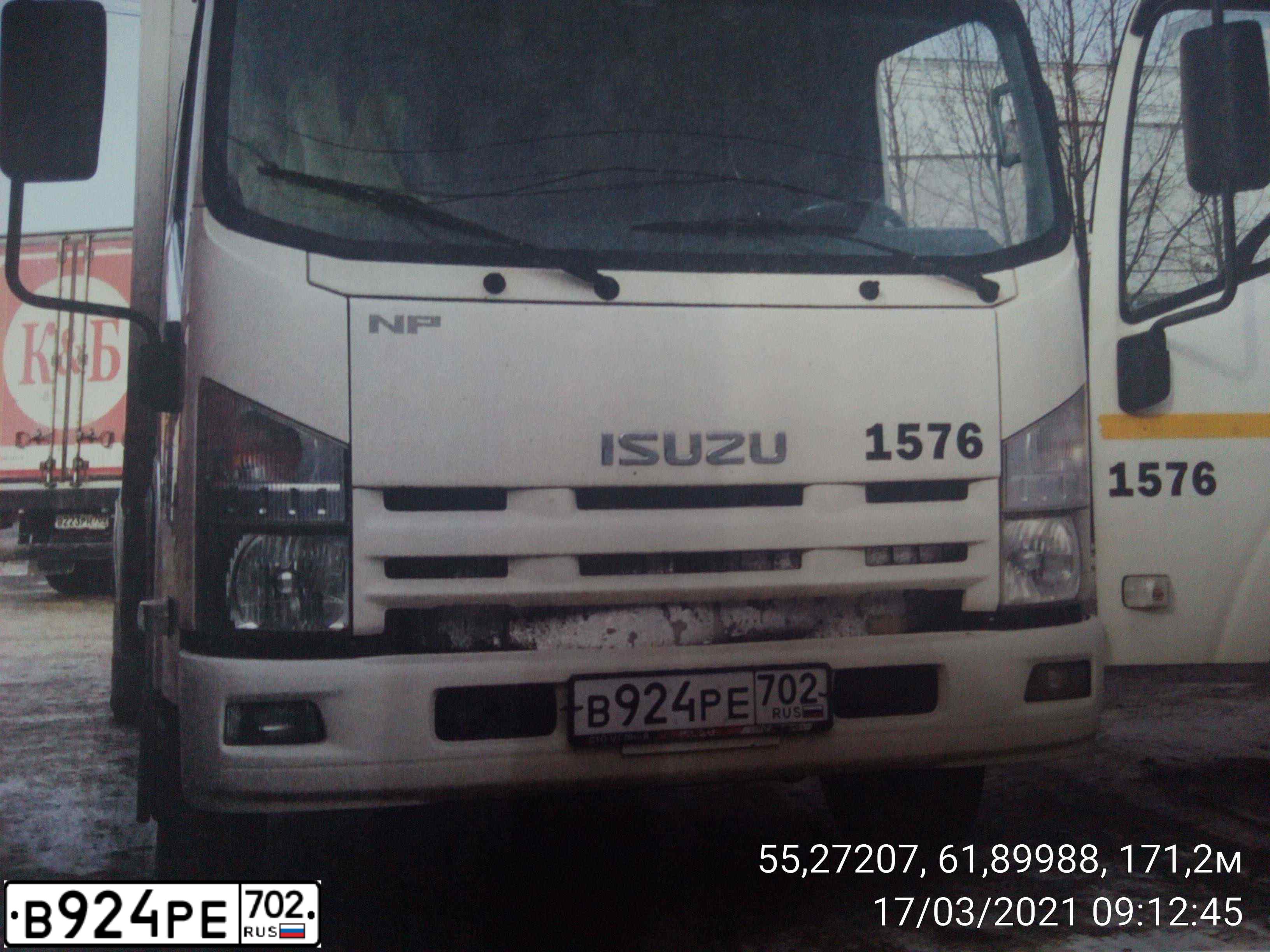 Фото автомобиля ISUZU NPR, 2017 — госномер В924РЕ702. Цвет: БЕЛЫЙ