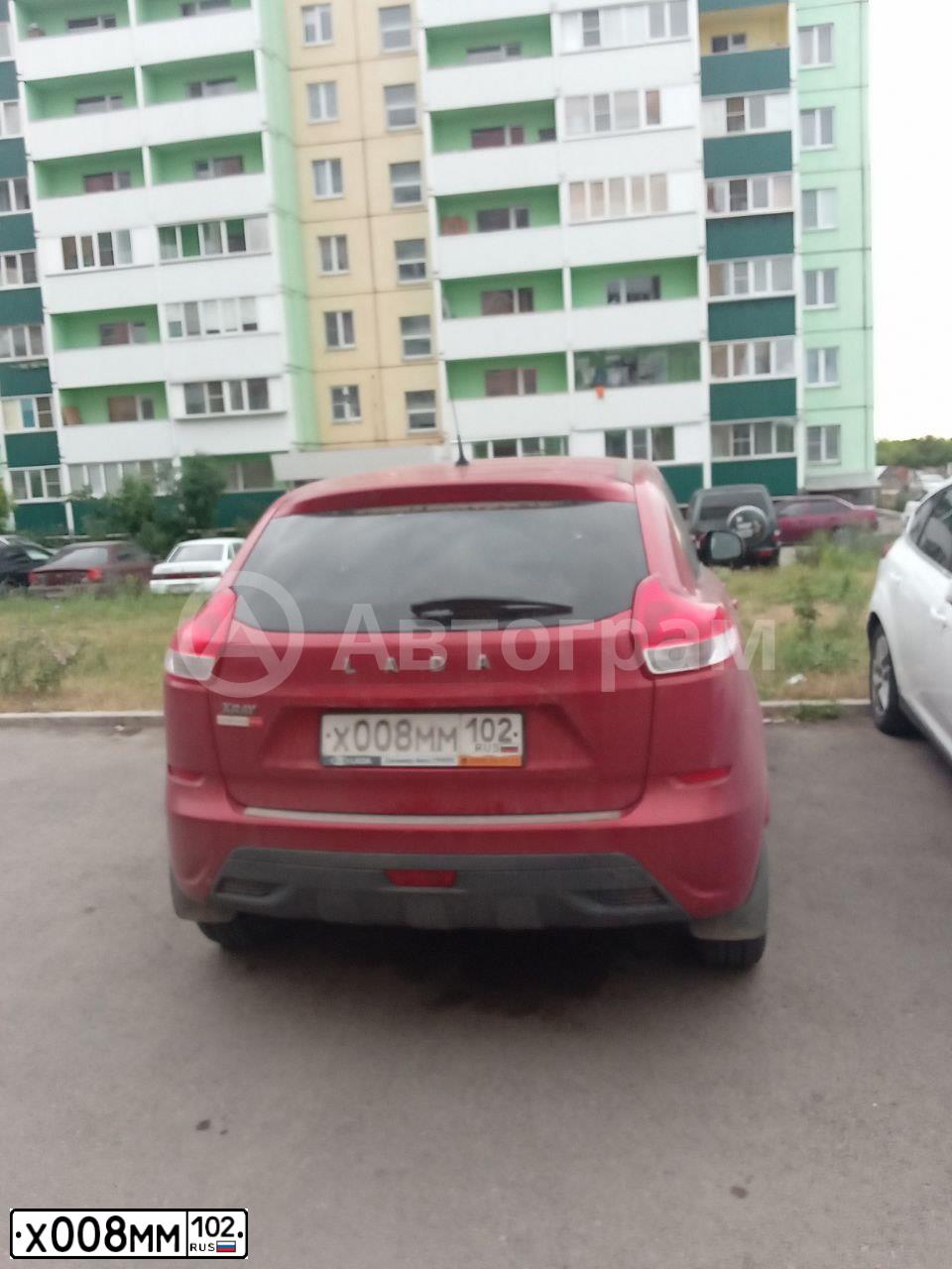 Фото автомобиля LADA XRAY, 2018 — госномер Х008ММ102. Цвет: Красный