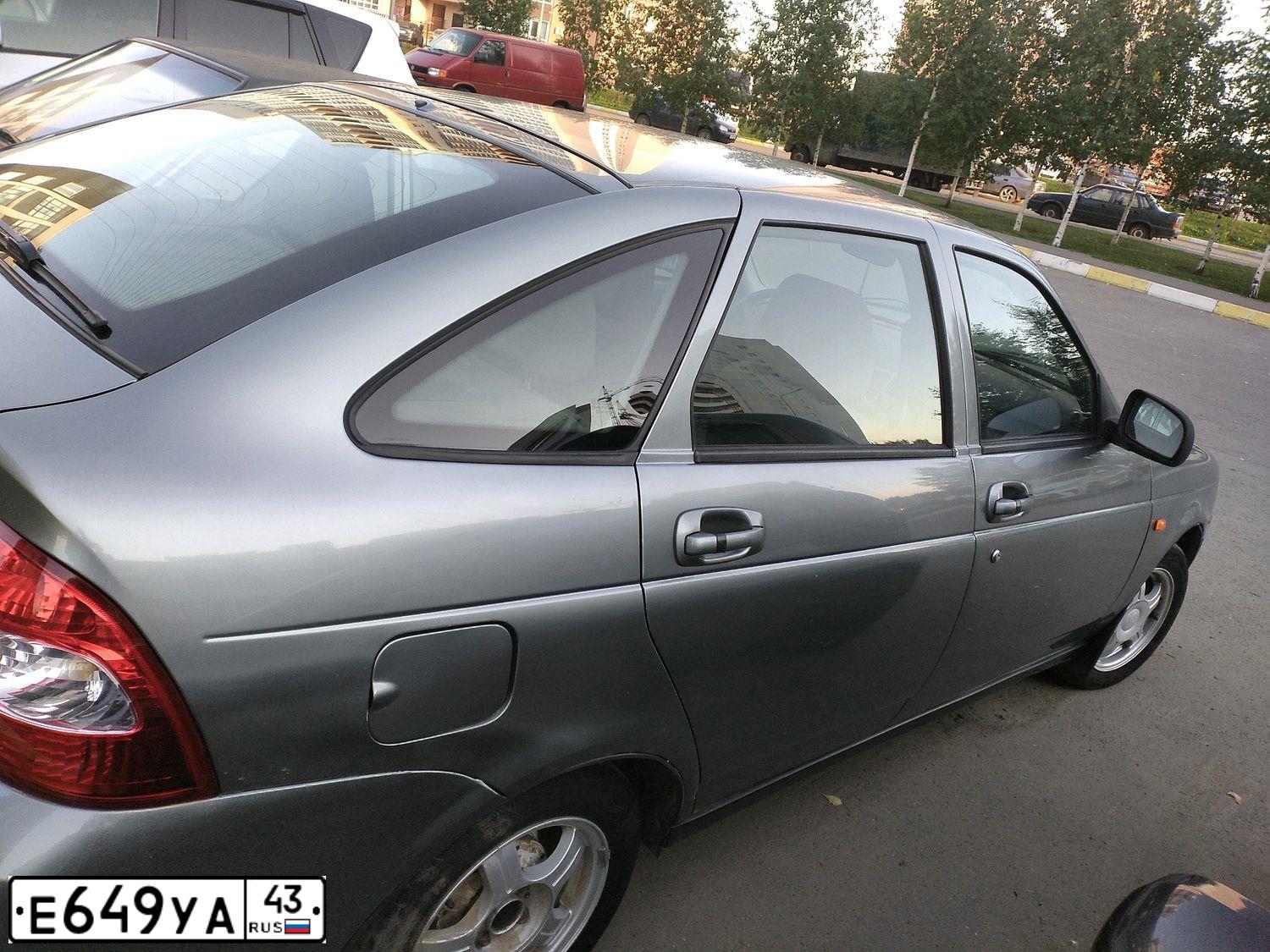 Фото автомобиля LADA 2172 PRIORA, 2008 — госномер В708СЕ43. Цвет: СРЕДНИЙ СЕРО-ЗЕЛЕНЫЙ МЕТ.