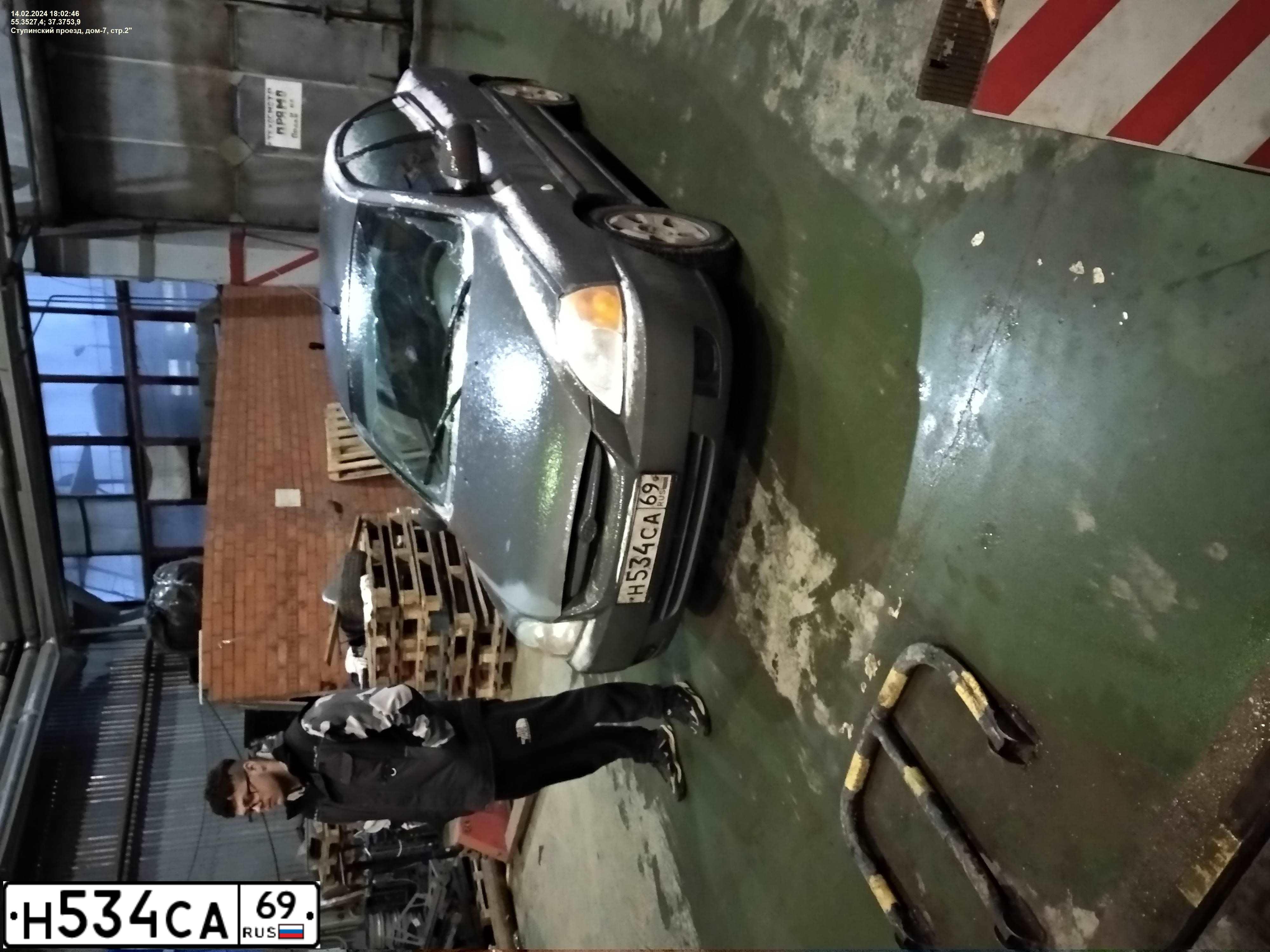 Фото автомобиля KIA RIO, 2004 — госномер Р818РМ797. Цвет: СЕРЫЙ МЕТАЛЛИК