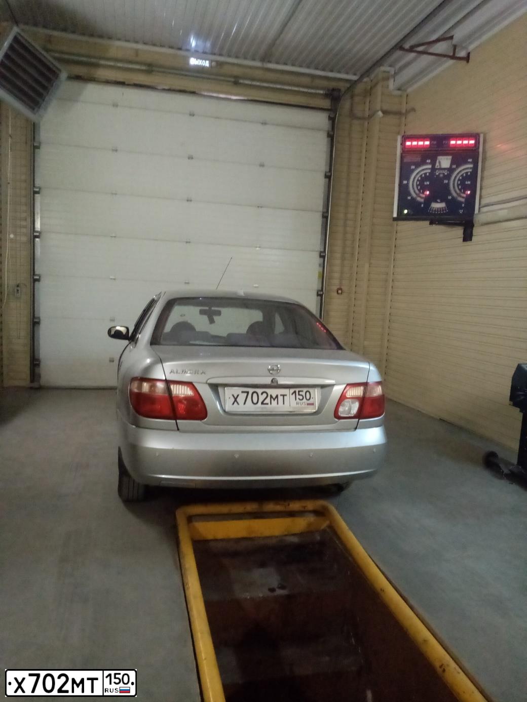 Фото автомобиля NISSAN ALMERA, 2004 — госномер К204ЕО136. Цвет: СЕРЕБРИСТЫЙ