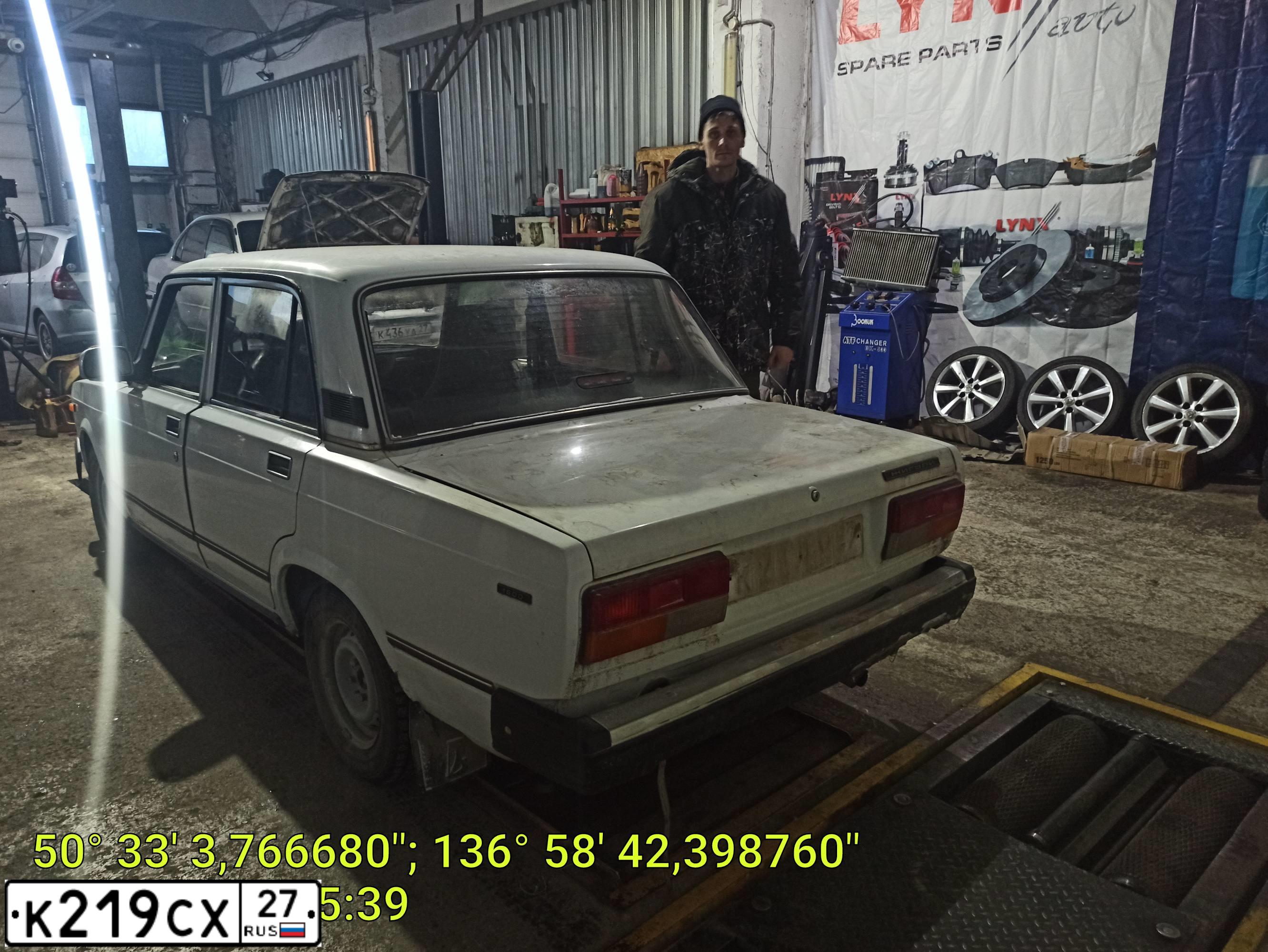 Фото автомобиля LADA 2107, 2004 — госномер К219СХ27. Цвет: ЯРКО-БЕЛЫЙ