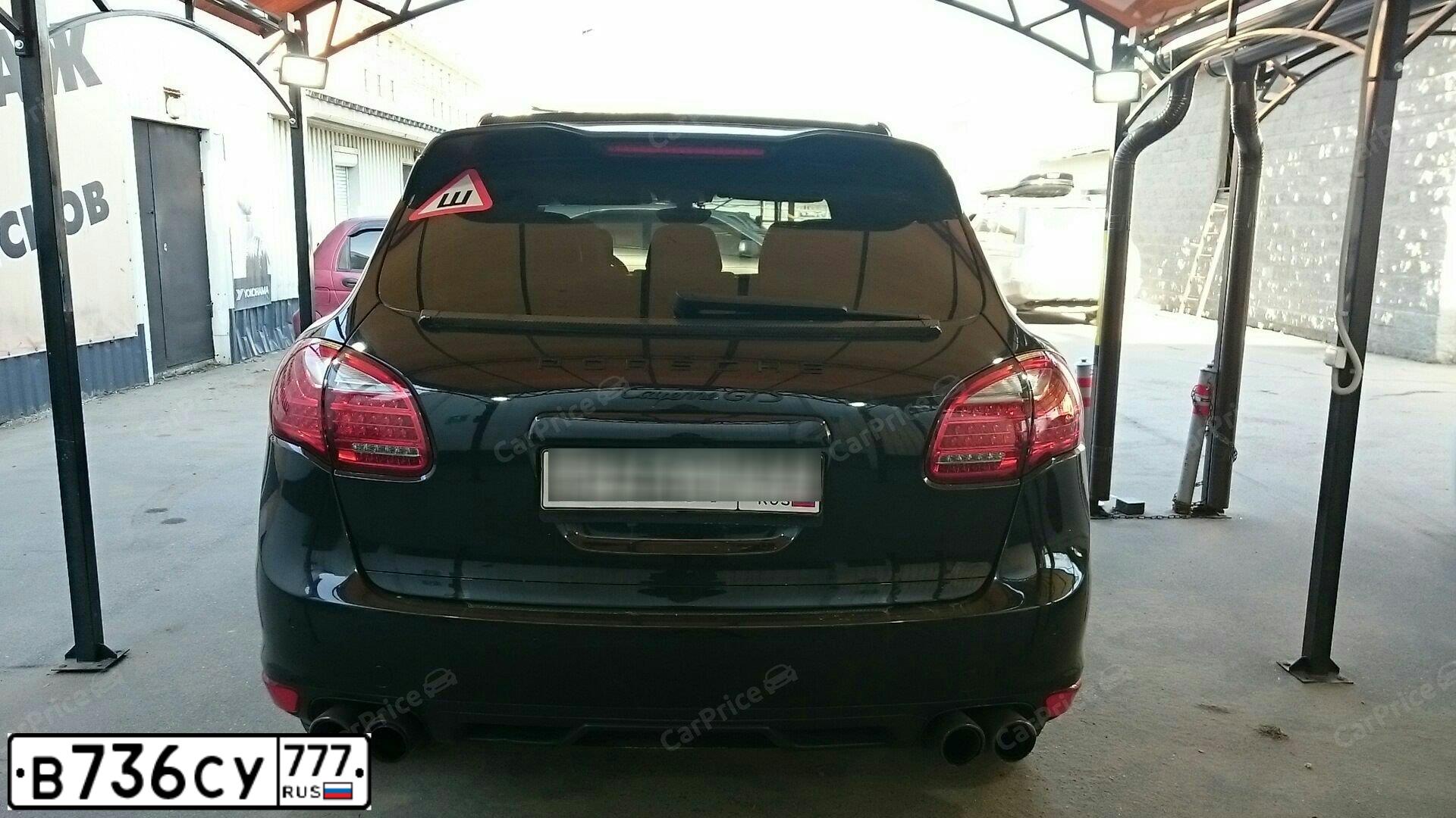 Фото автомобиля PORSCHE CAYENNE, 2010 — госномер Х650КН196. Цвет: ЧЕРНЫЙ