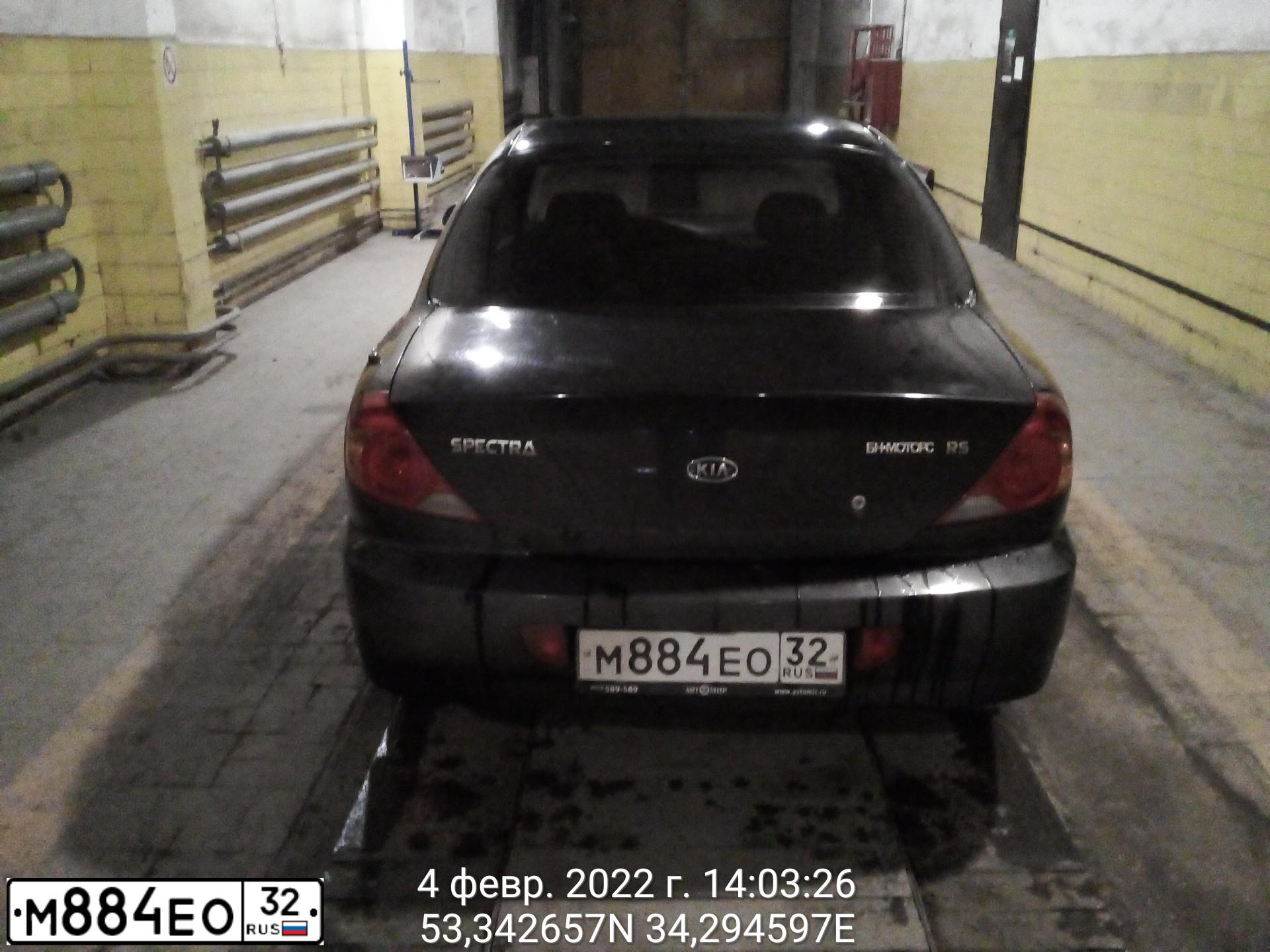 Фото автомобиля KIA SPECTRA, 2008 — госномер О326РК32. Цвет: ЧЕРНЫЙ