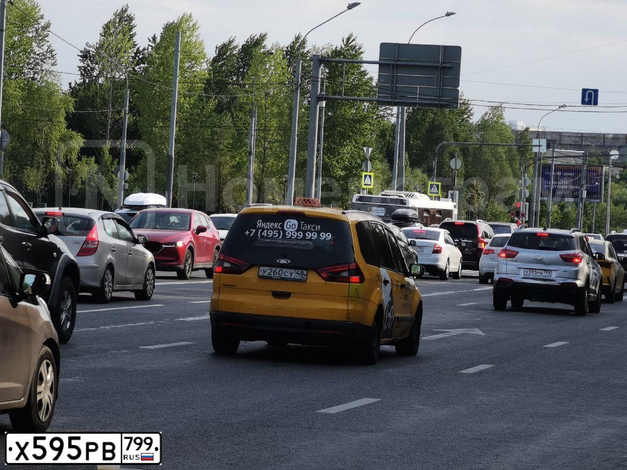 Фото автомобиля HYUNDAI CRETA, 2019 — госномер Х595РВ799. Цвет: СЕРЕБРИСТЫ