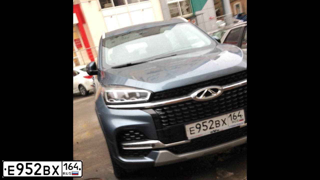 Фото автомобиля CHERY TIGGO, 2020 — госномер Е952ВХ164. Цвет: СЕРЫЙ