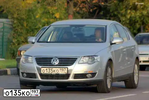 Фото автомобиля VOLKSWAGEN PASSAT, 2010 — госномер Н659СТ750. Цвет: Серебристый