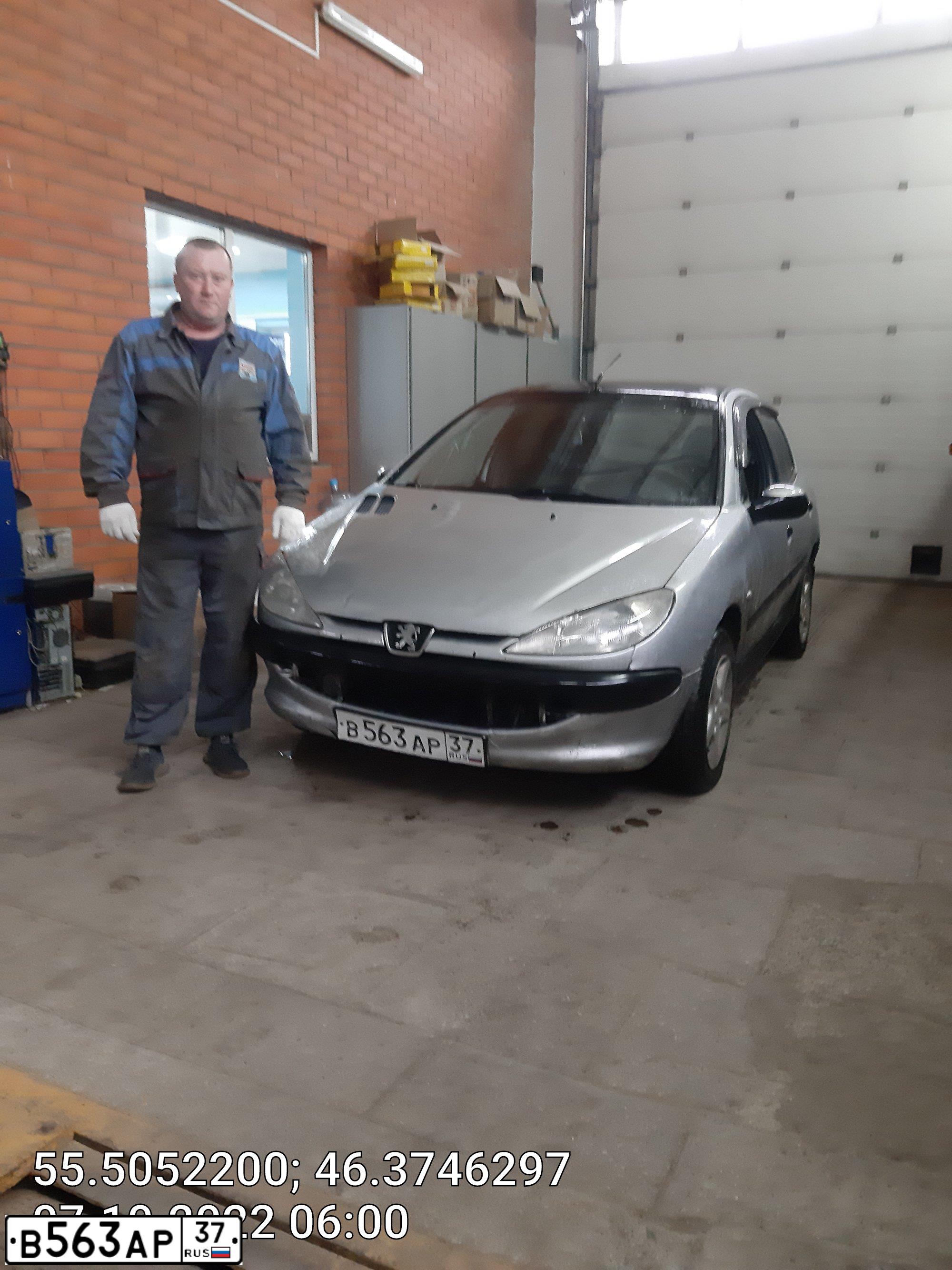 Фото автомобиля PEUGEOT 206, 2000 — госномер О313ЕН71. Цвет: Серый