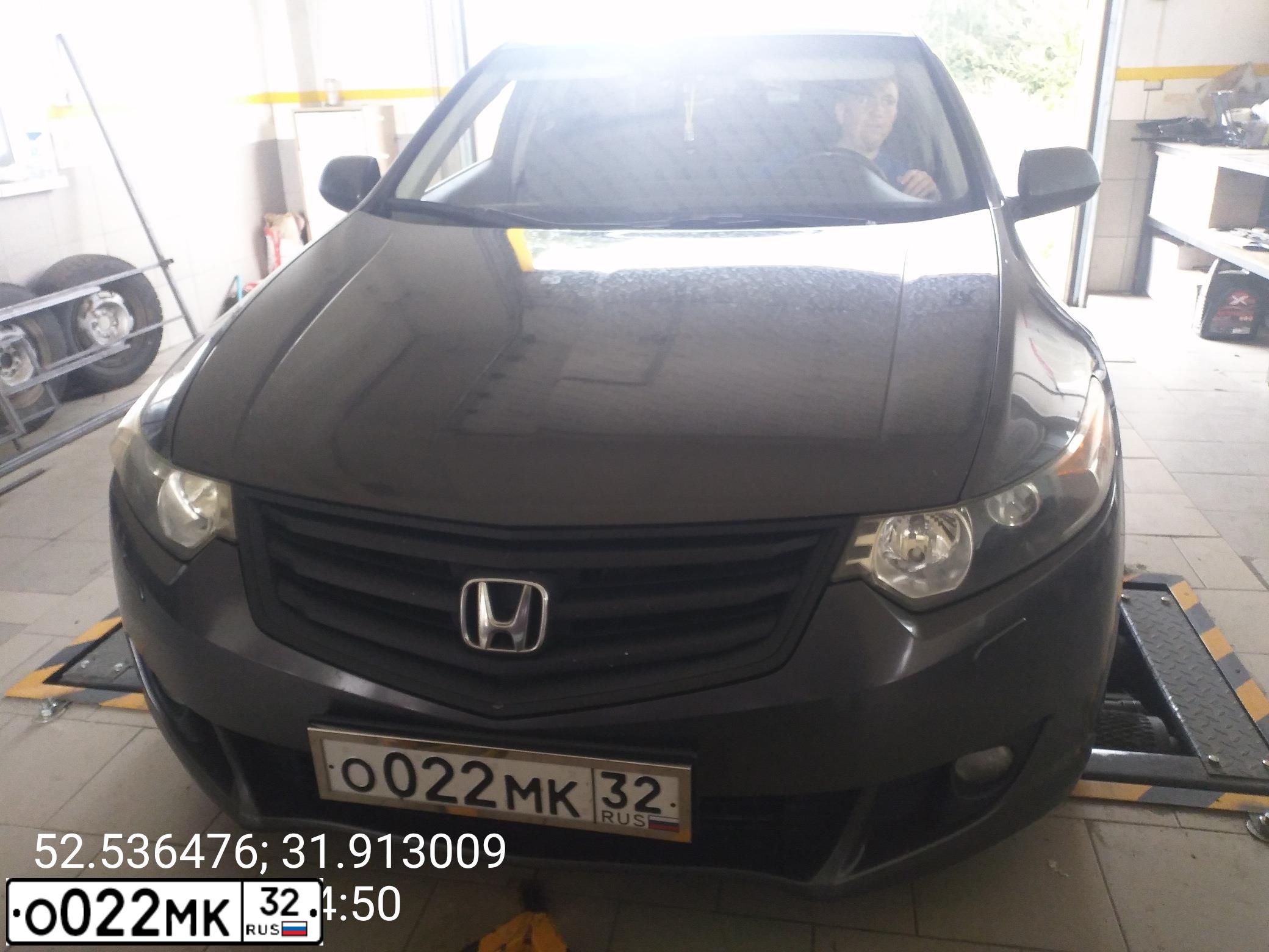 Фото автомобиля HONDA ACCORD, 2008 — госномер О022МК32. Цвет: ТЕМНО-СЕРЫЙ