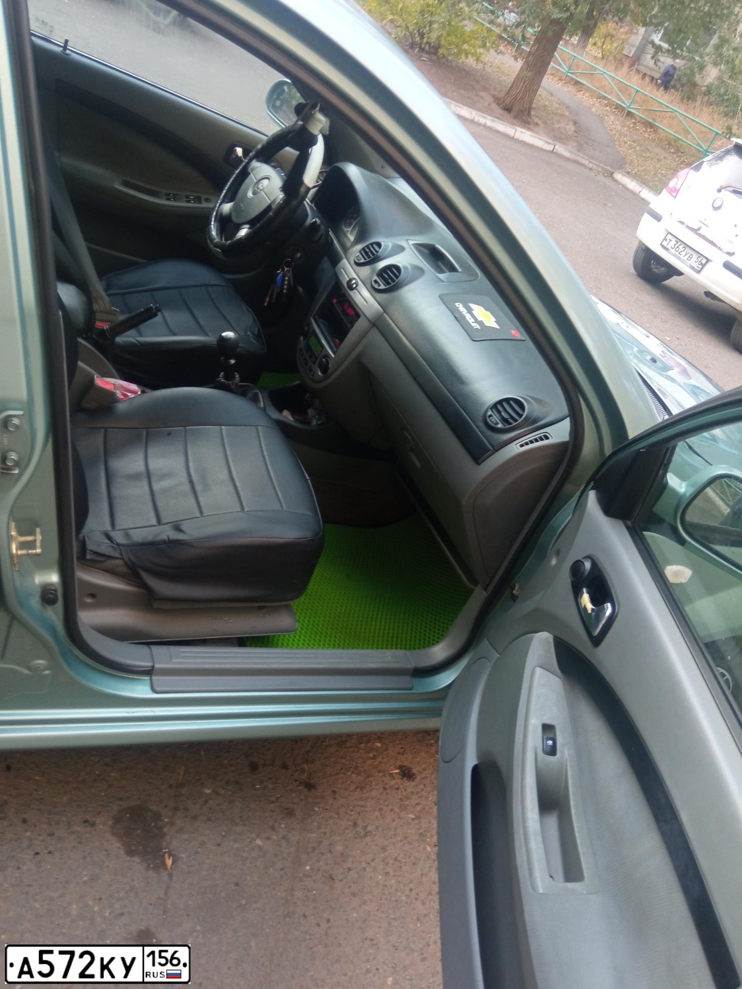 Фото автомобиля CHEVROLET LACETTI, 2005 — госномер В158НЕ116. Цвет: СЕРО-ЗЕЛЕНЫЙ