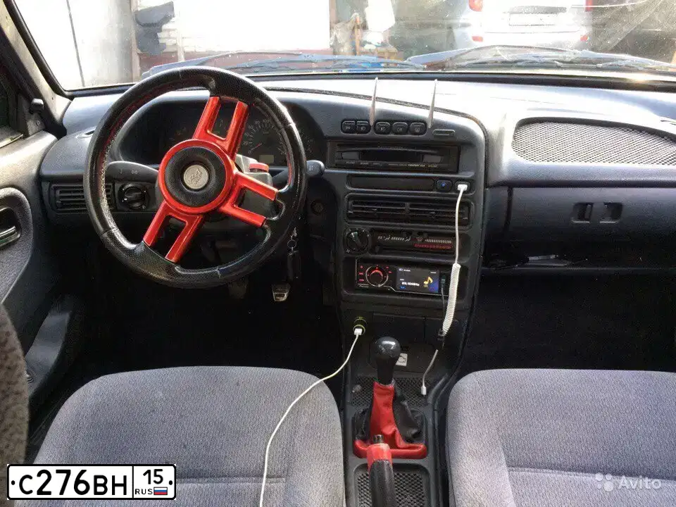 Фото автомобиля LADA 2114 SAMARA, 2008 — госномер С276ВН15. Цвет: ЗОЛОТИСТО-КРАСНЫЙ