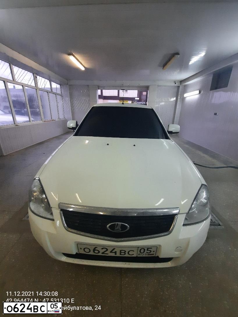Фото автомобиля LADA 2170 PRIORA, 2012 — госномер О624ВС05. Цвет: Белый