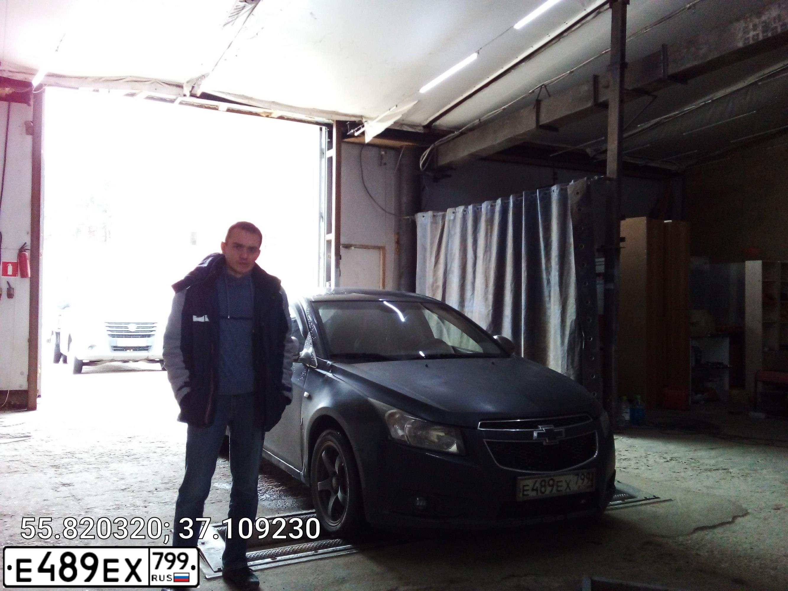 Фото автомобиля VOLKSWAGEN PASSAT, 2011 — госномер А270ЕС790. Цвет: Белый