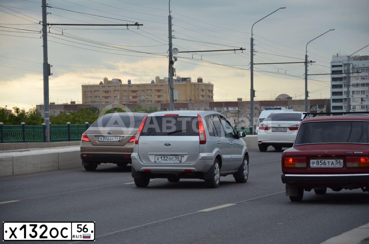 Фото автомобиля FORD FUSION, 2012 — госномер С802СМ716. Цвет: Серебристый