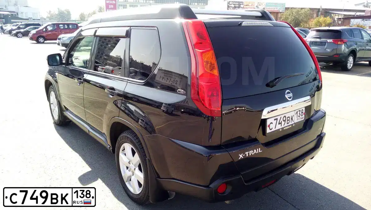 Фото автомобиля NISSAN X-TRAIL, 2008 — госномер С749ВК138. Цвет: ЧЕРНЫЙ