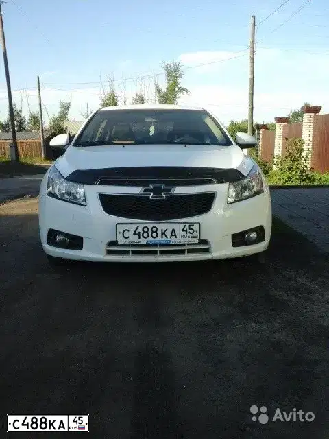 Фото автомобиля CHEVROLET CRUZE, 2011 — госномер С488КА45. Цвет: Белый