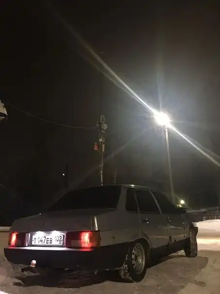 Фото автомобиля LADA 2109 SAMARA, 2001 — госномер О520МУ18. Цвет: СЕРЕБРИСТО-ГОЛУБОЙ
