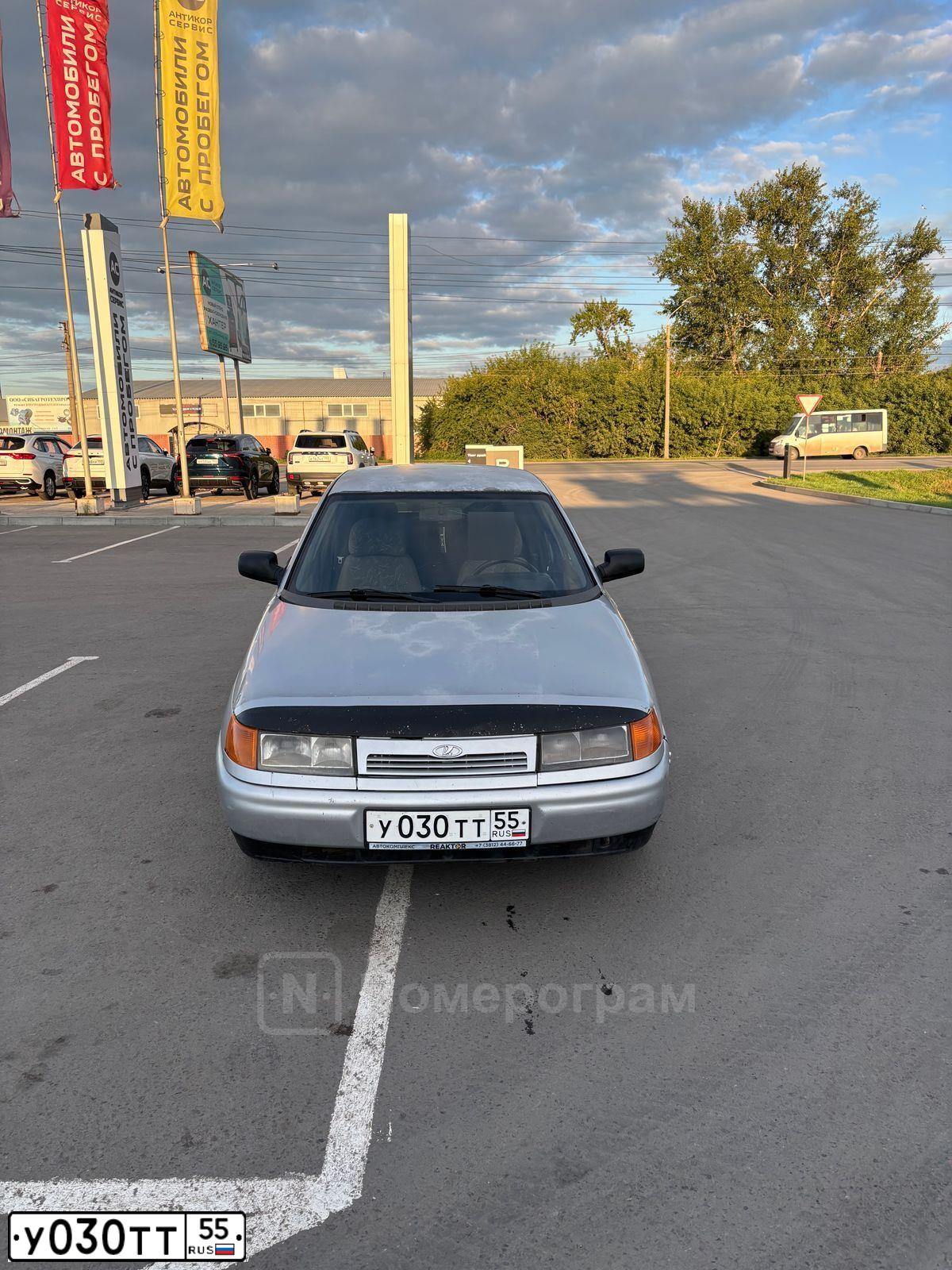 Фото автомобиля LADA 2110 LADA, 2002 — госномер У030ТТ55. Цвет: СЕРЫЙ