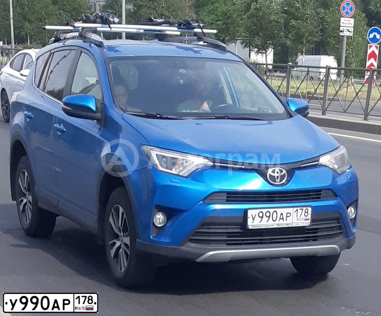 Фото автомобиля TOYOTA RAV4, 2015 — госномер У990АР178. Цвет: синий