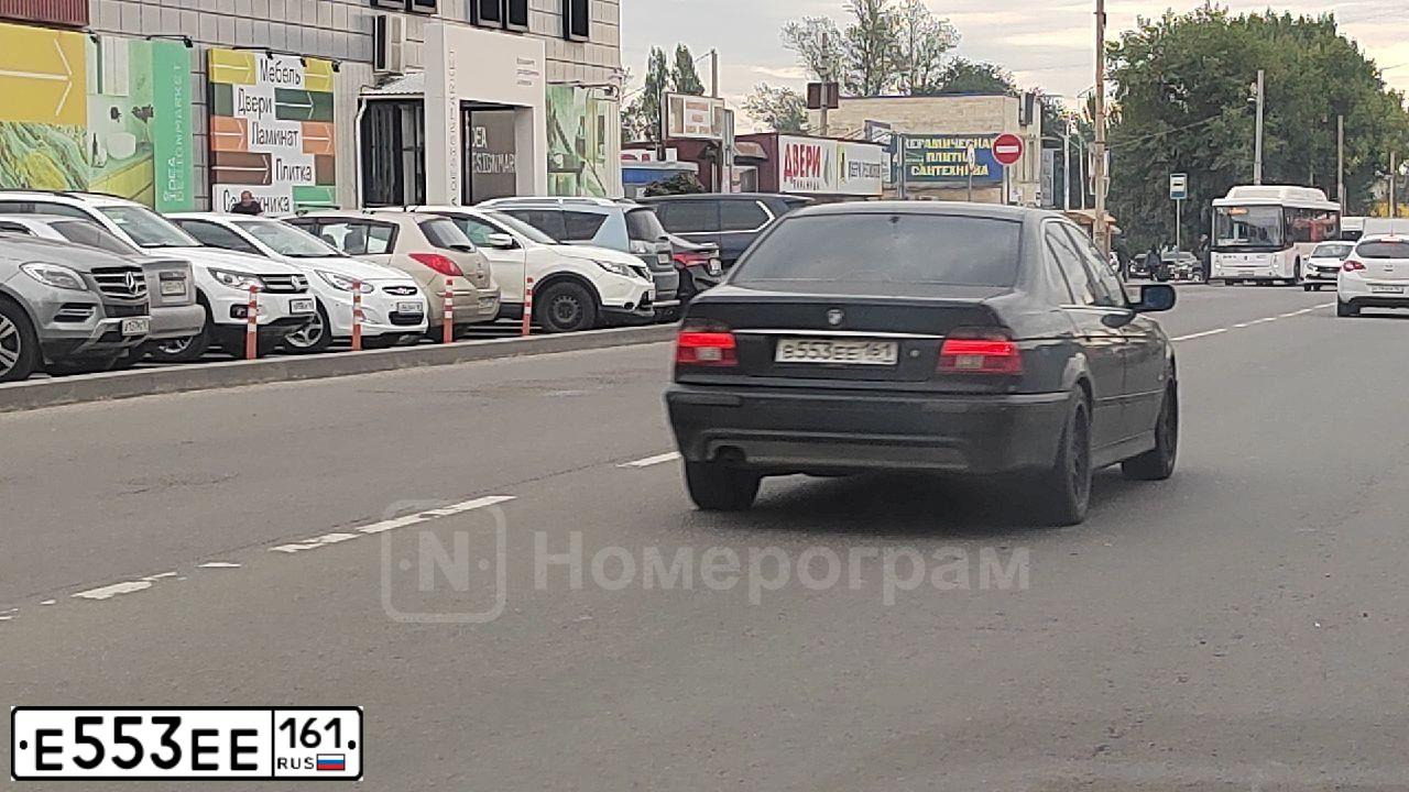 Фото автомобиля NISSAN QASHQAI, 2013 — госномер Е692АВ761. Цвет: Белый