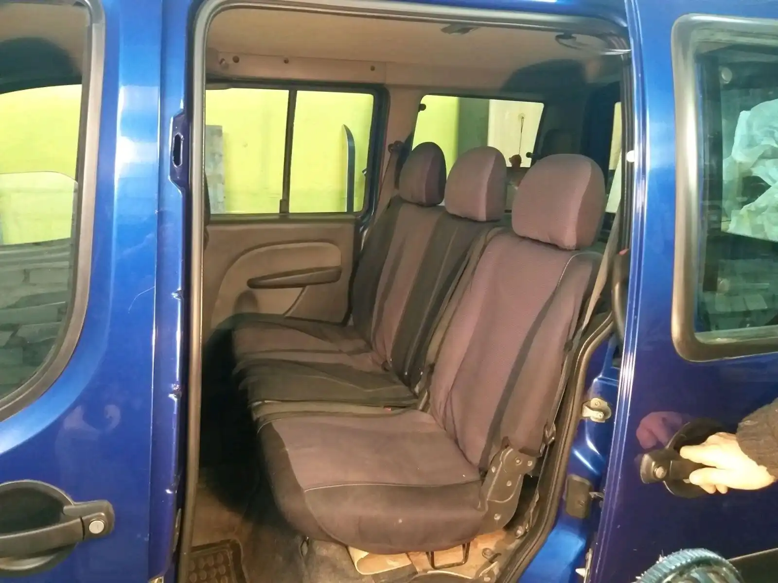 Фото автомобиля FIAT DOBLO, 2008 — госномер У303МС797. Цвет: синий