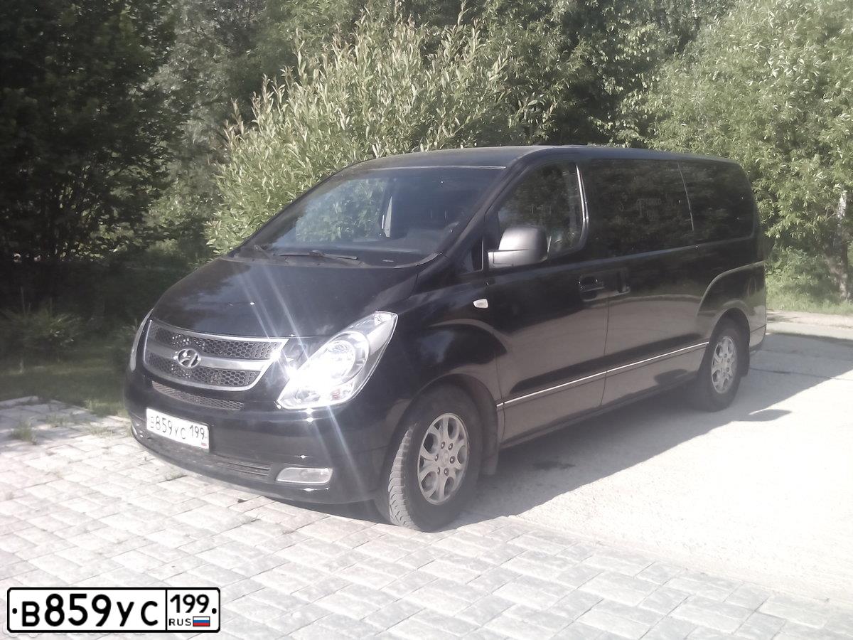 Фото автомобиля HYUNDAI H 1/H 100/STAREX, 2008 — госномер Р992ВО32. Цвет: ЧЕРНЫЙ