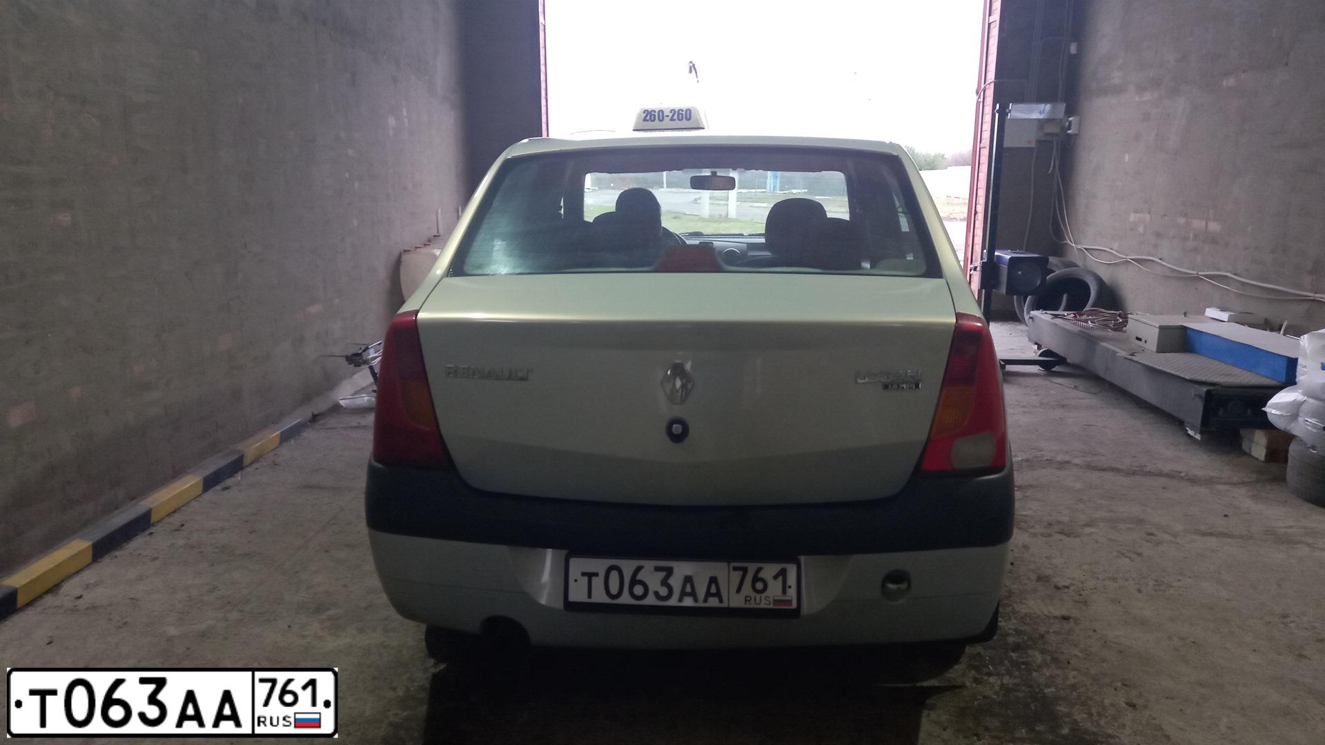 Фото автомобиля RENAULT LOGAN, 2007 — госномер К215ХС177. Цвет: СЕРЫЙ