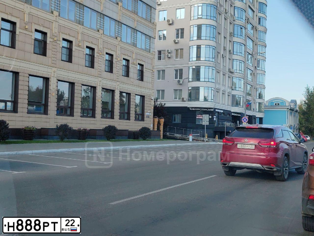 Фото автомобиля LEXUS GX, 2005 — госномер У998ЕВ55. Цвет: ЧЕРНЫЙ