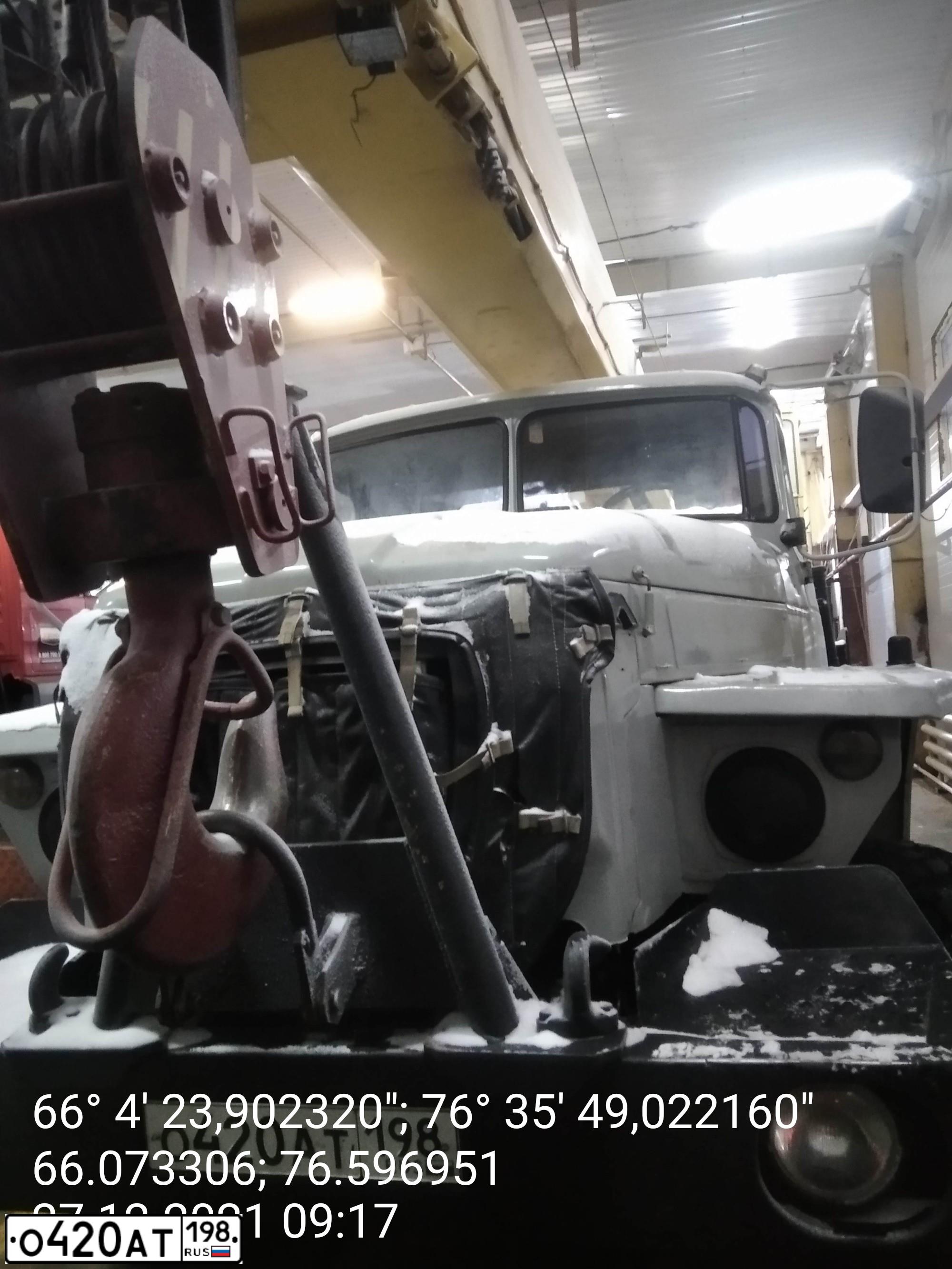 Фото автомобиля URAL 4320 /6X6/, 2012 — госномер С608ТВ197. Цвет: Серый