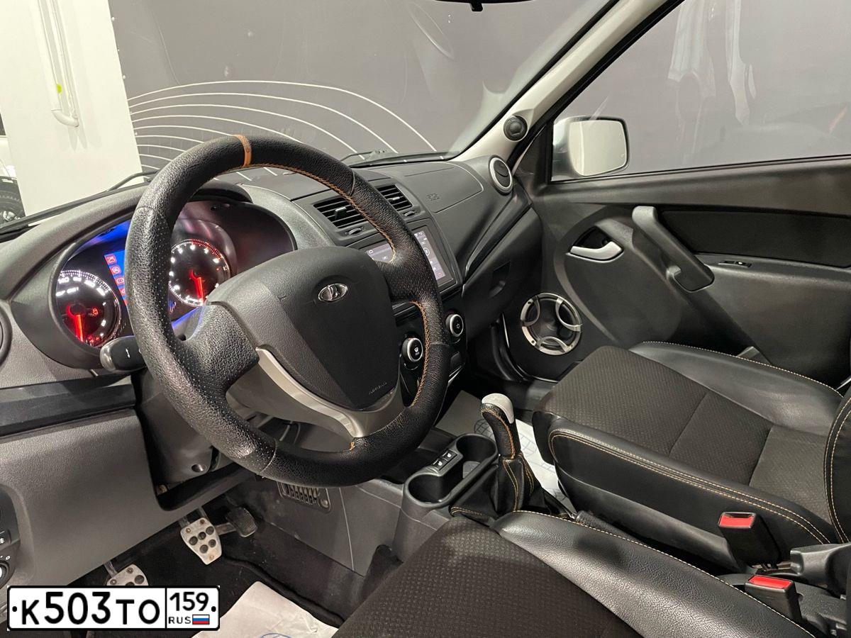 Фото автомобиля LADA 2192 KALINA, 2015 — госномер К503ТО159. Цвет: Белый