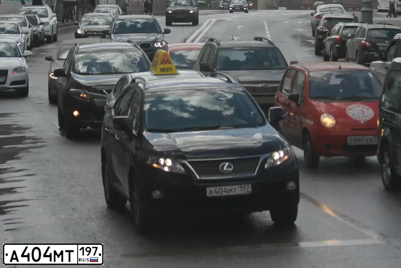 Фото автомобиля LEXUS RX, 2011 — госномер А404МТ197. Цвет: ЧЕРНЫЙ