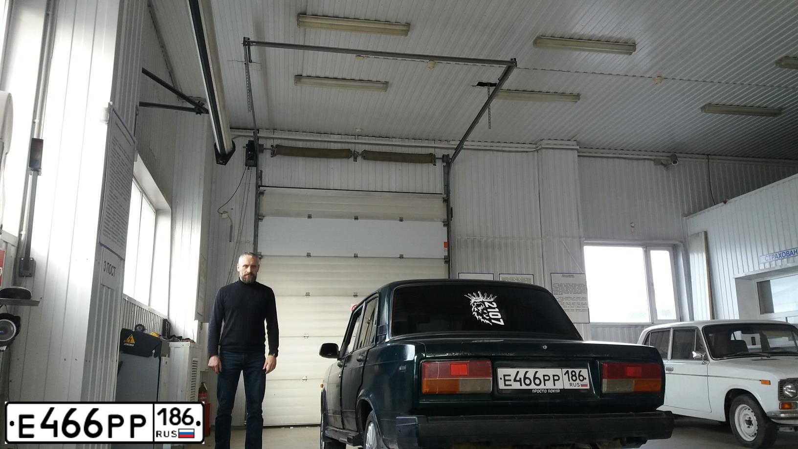 Фото автомобиля LADA 2107, 2004 — госномер Е159УХ186