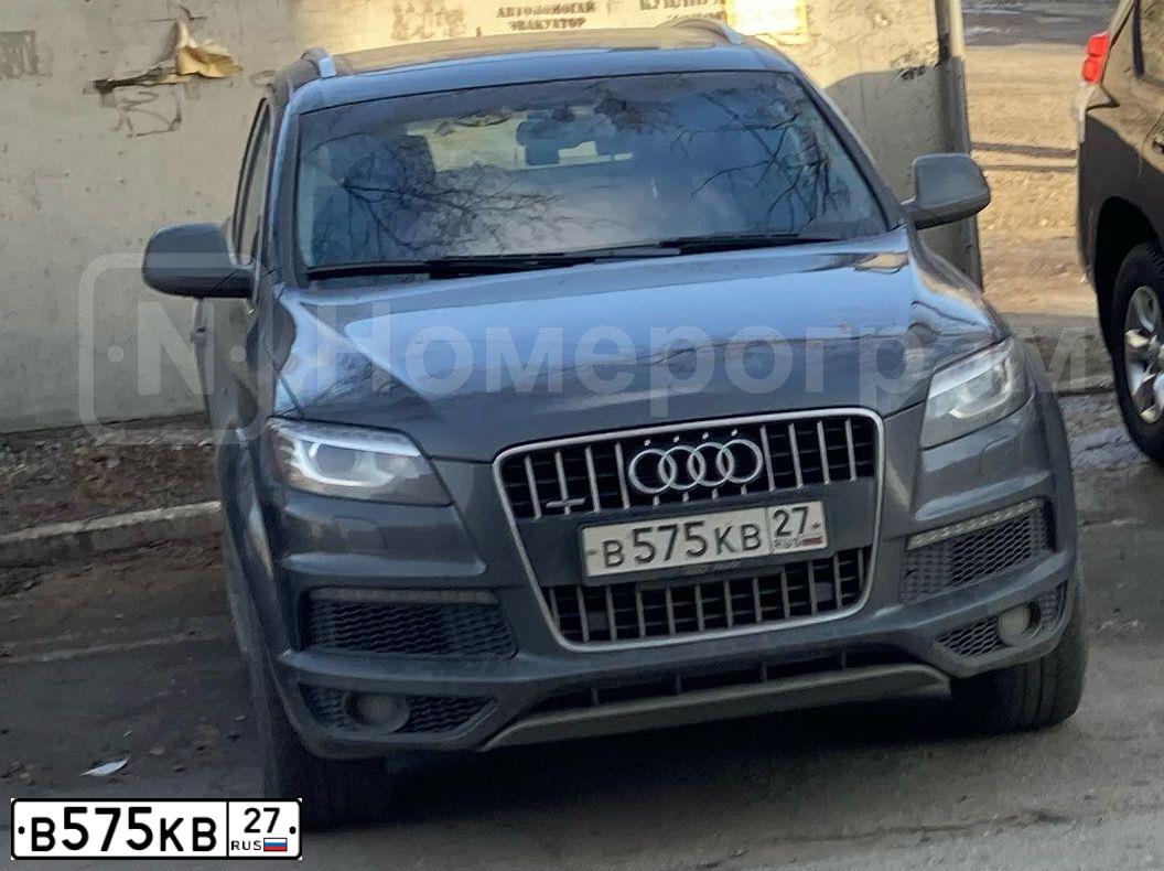 Фото автомобиля AUDI Q7, 2011 — госномер В575КВ27. Цвет: ТЕМНО-СЕРЫЙ