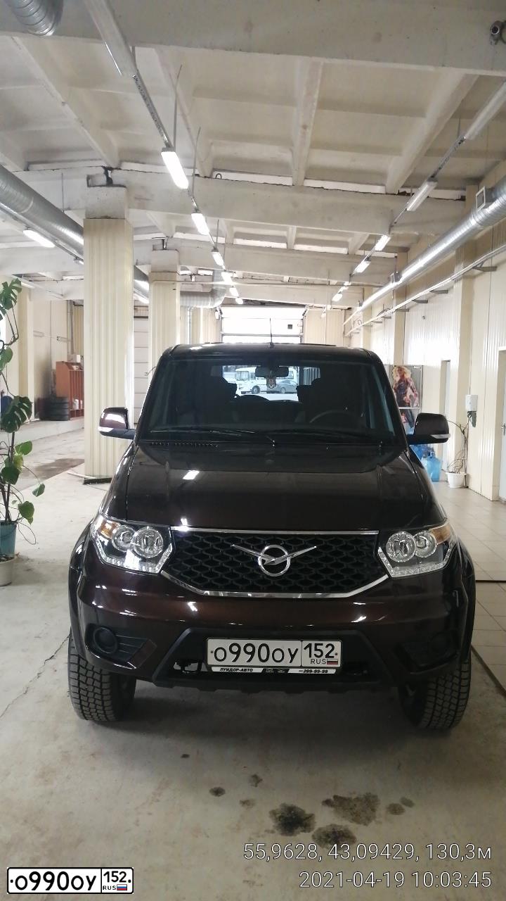 Фото автомобиля UAZ 3163 PATRIOT, 2017 — госномер О990ОУ152. Цвет: КОРИЧНЕВЫЙ МЕТАЛЛИК