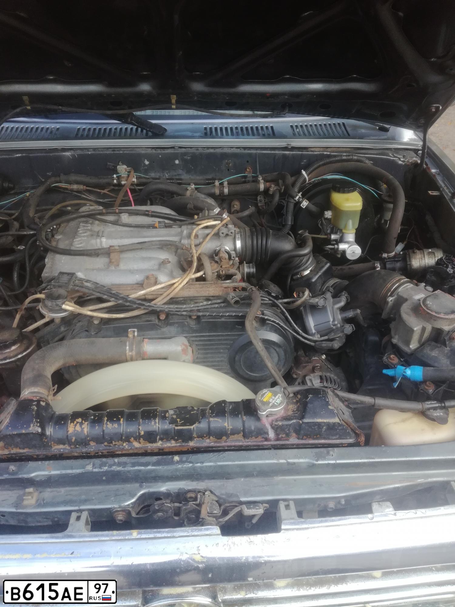 Фото автомобиля TOYOTA RUNNER, 1993 — госномер Е266НР78