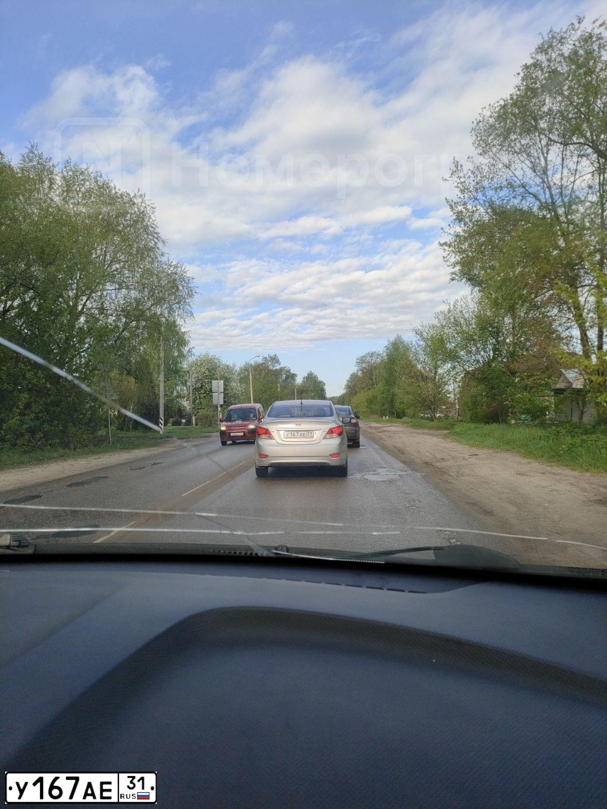 Фото автомобиля HYUNDAI SOLARIS, 2012 — госномер У167АЕ31. Цвет: СЕРЕБРИСТЫЙ