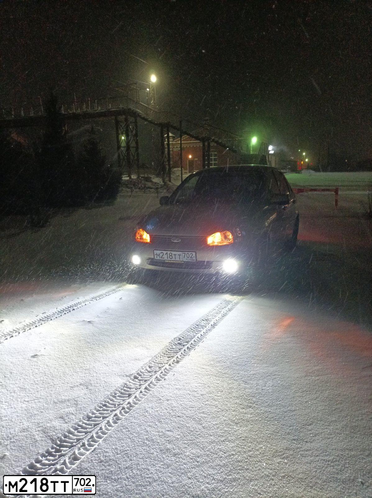 Фото автомобиля LADA 1118 KALINA, 2007 — госномер М218ТТ702. Цвет: БЕЖЕВО-СЕРЫЙ