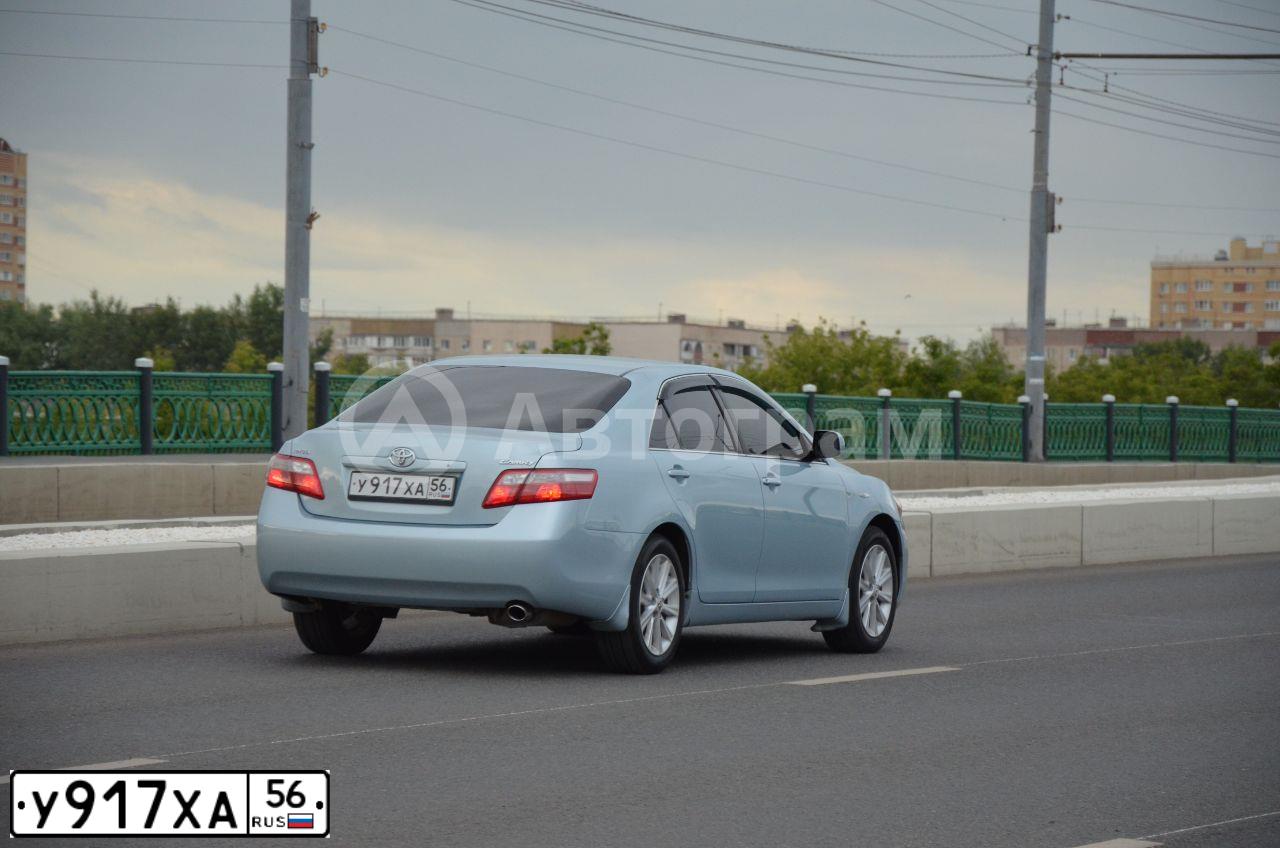Фото автомобиля TOYOTA CAMRY, 2006 — госномер У917ХА56. Цвет: СВЕТЛО-ГОЛУБОЙ