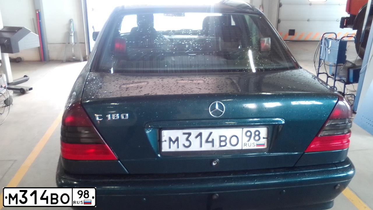 Фото автомобиля MERCEDES C-KLASSE, 1997 — госномер М314ВО98. Цвет: ЗЕЛЕНЫЙ