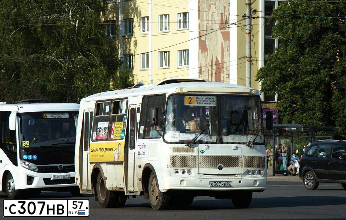 Фото автомобиля PAZ 3205, 2017 — госномер В565НТ30. Цвет: Белый