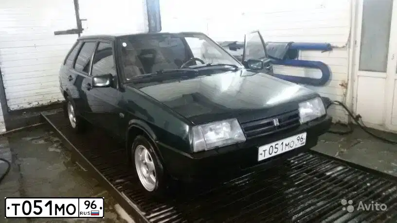 Фото автомобиля ВАЗ 210930, 2002 — госномер Т367КЕ196. Цвет: ТЕМНО - ЗЕЛЕНЫЙ