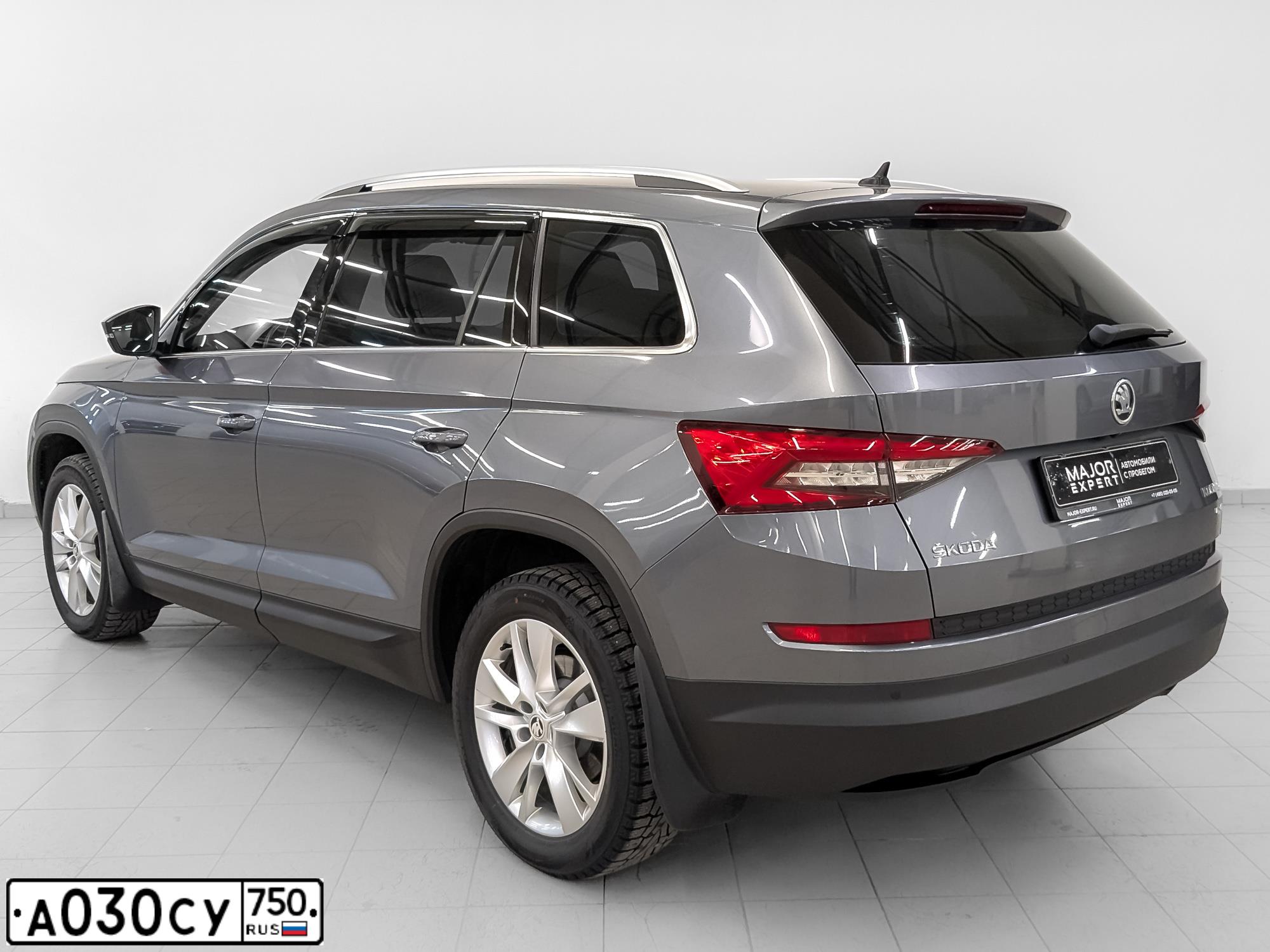 Фото автомобиля SKODA YETI, 2014 — госномер Е280СЕ790. Цвет: Серебристый